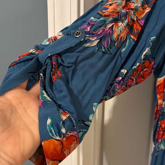 torrid beautiful teal floral button-front shirt with coral and aqua blooms🥰 - Picture 3 of 6